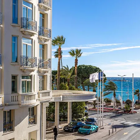 Le Palais Des Iles Spacieux Avec Beau Balcon, A Cote Du Martinez, Croisette, Plages Et Boutiques